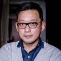 国产成人综合手机在线播放